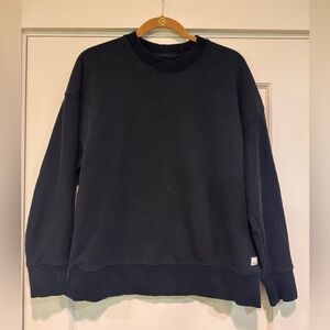 Vuori Classic Black Women's Crew Neck size medium